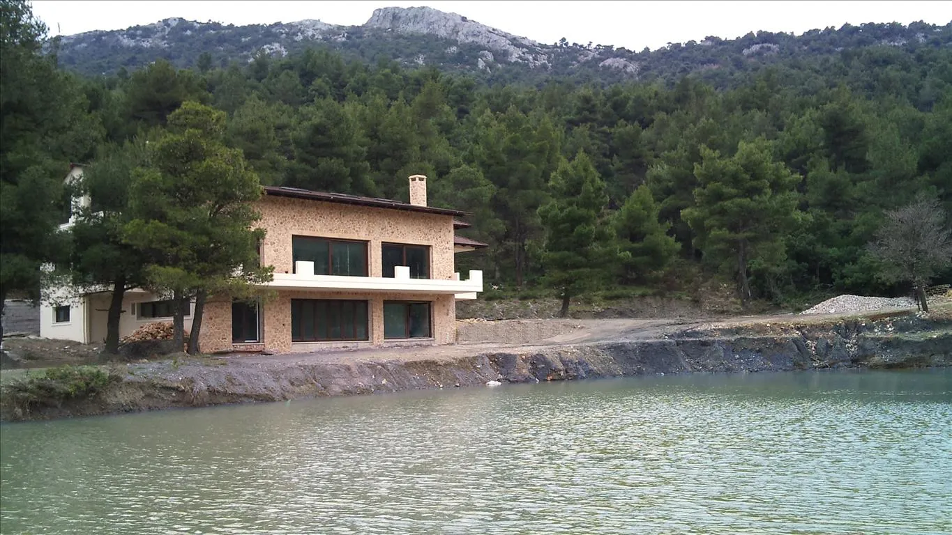 μονοκατοικία προς πώληση 550 τ.μ Κοιν. Μαλακάσα Υπόλοιπη Αττικής