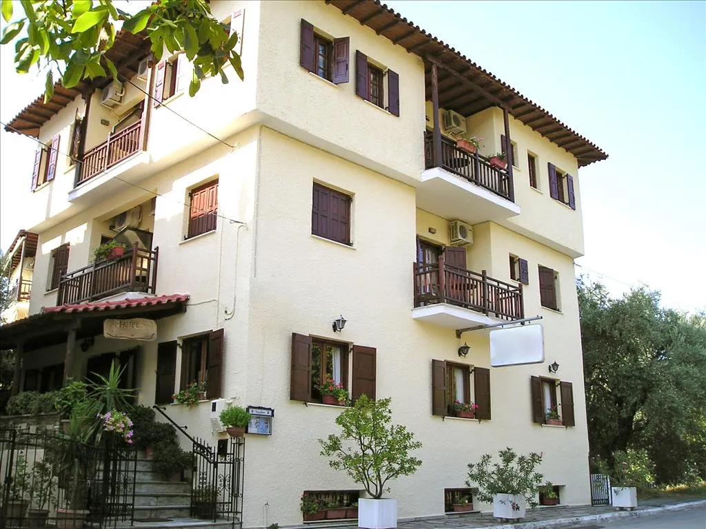 ξενοδοχείο προς πώληση 864 τ.μ Μηλιές Μαγνησία