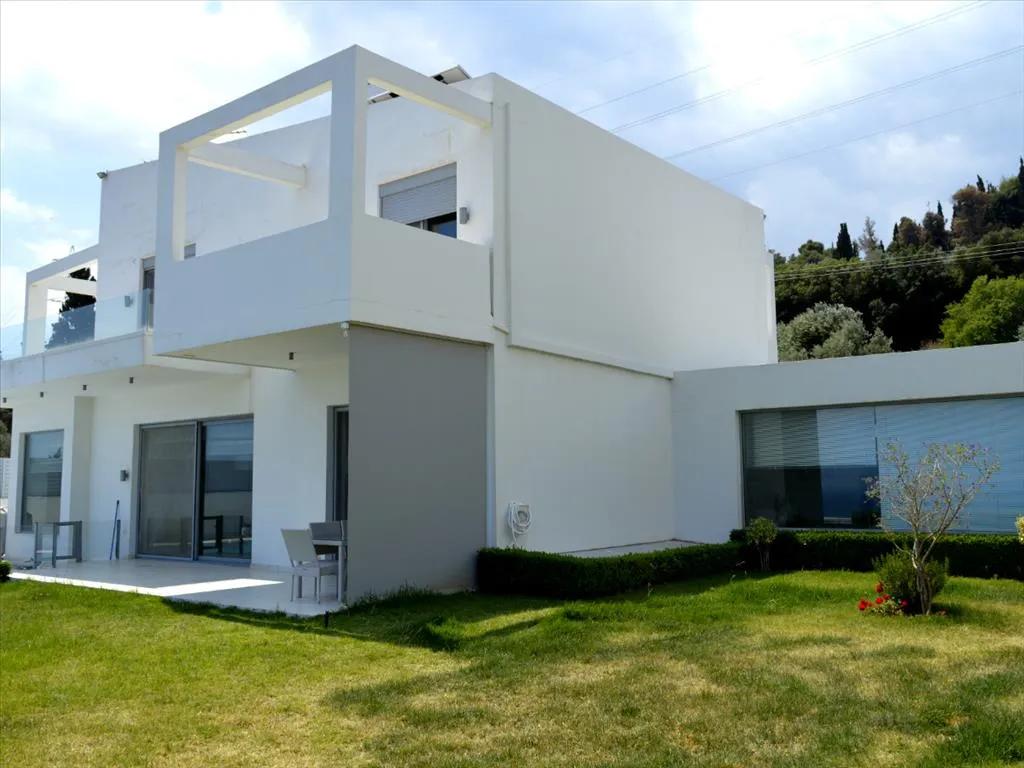 βίλα προς πώληση 484 τ.μ Ξυλόκαστρο Κορινθία