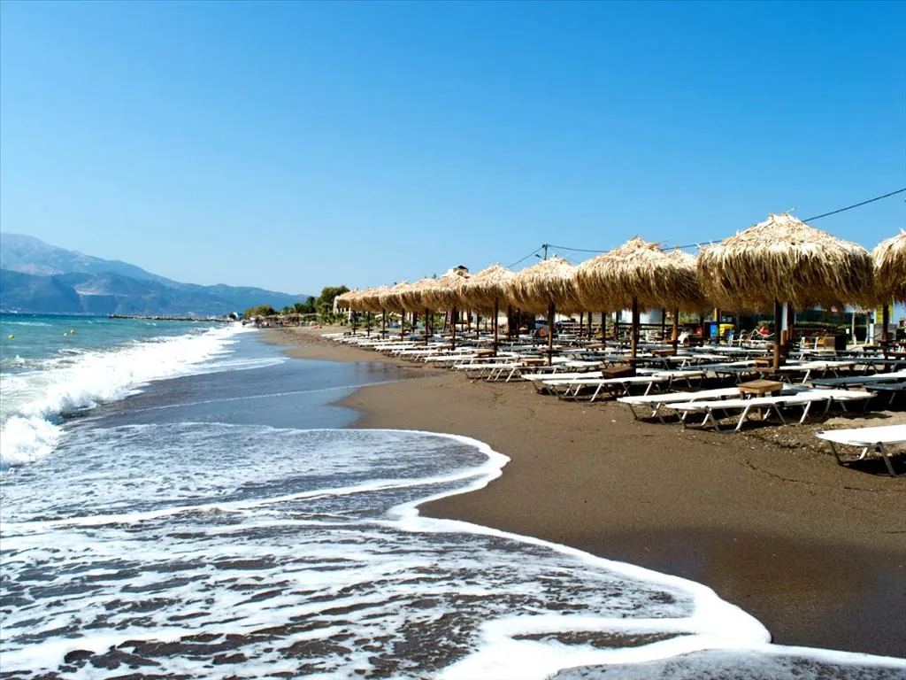 γη προς πώληση 1000 τ.μ Ναύπακτος Αιτωλοακαρνανία