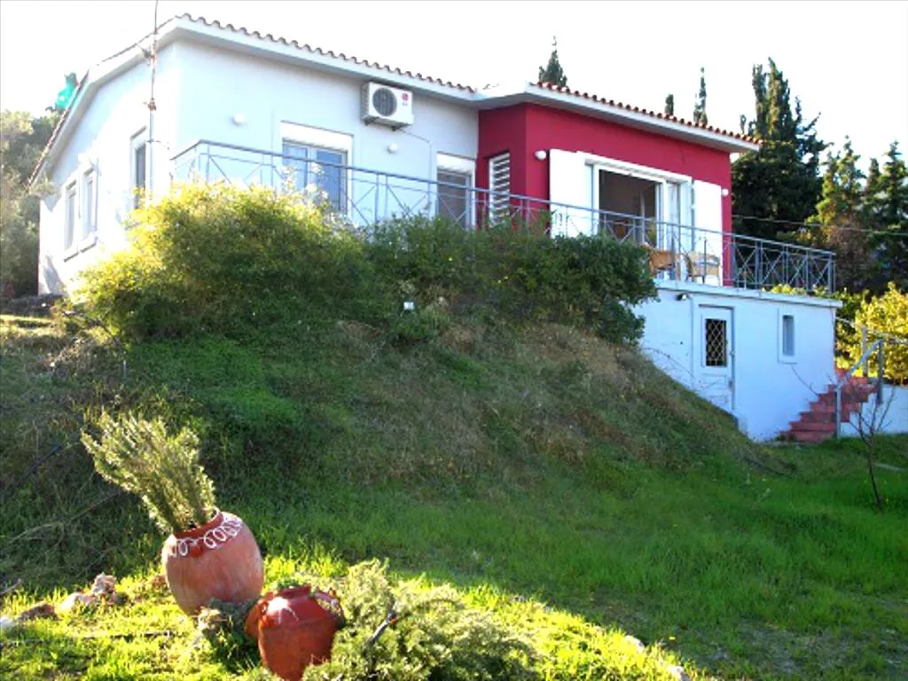 μονοκατοικία προς πώληση 90 τ.μ Ξυλόκαστρο Κορινθία