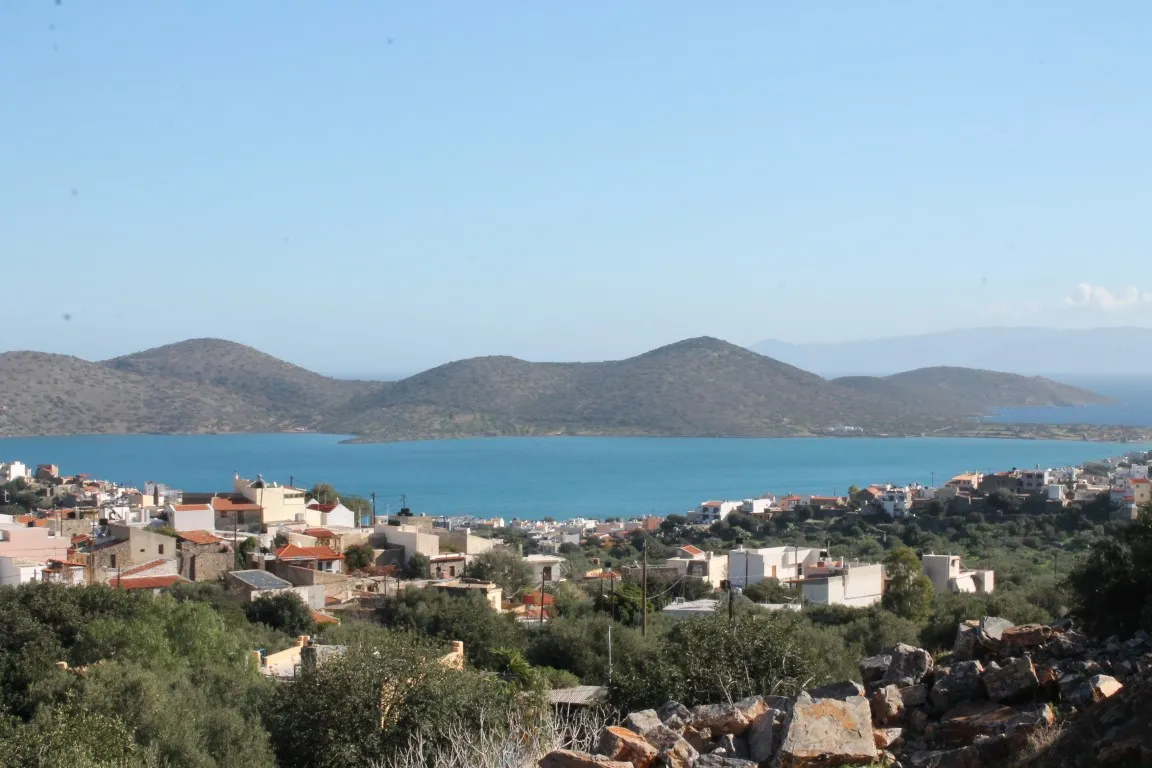 γη προς πώληση 2524 τ.μ Ελούντα Νομός Λασιθίου