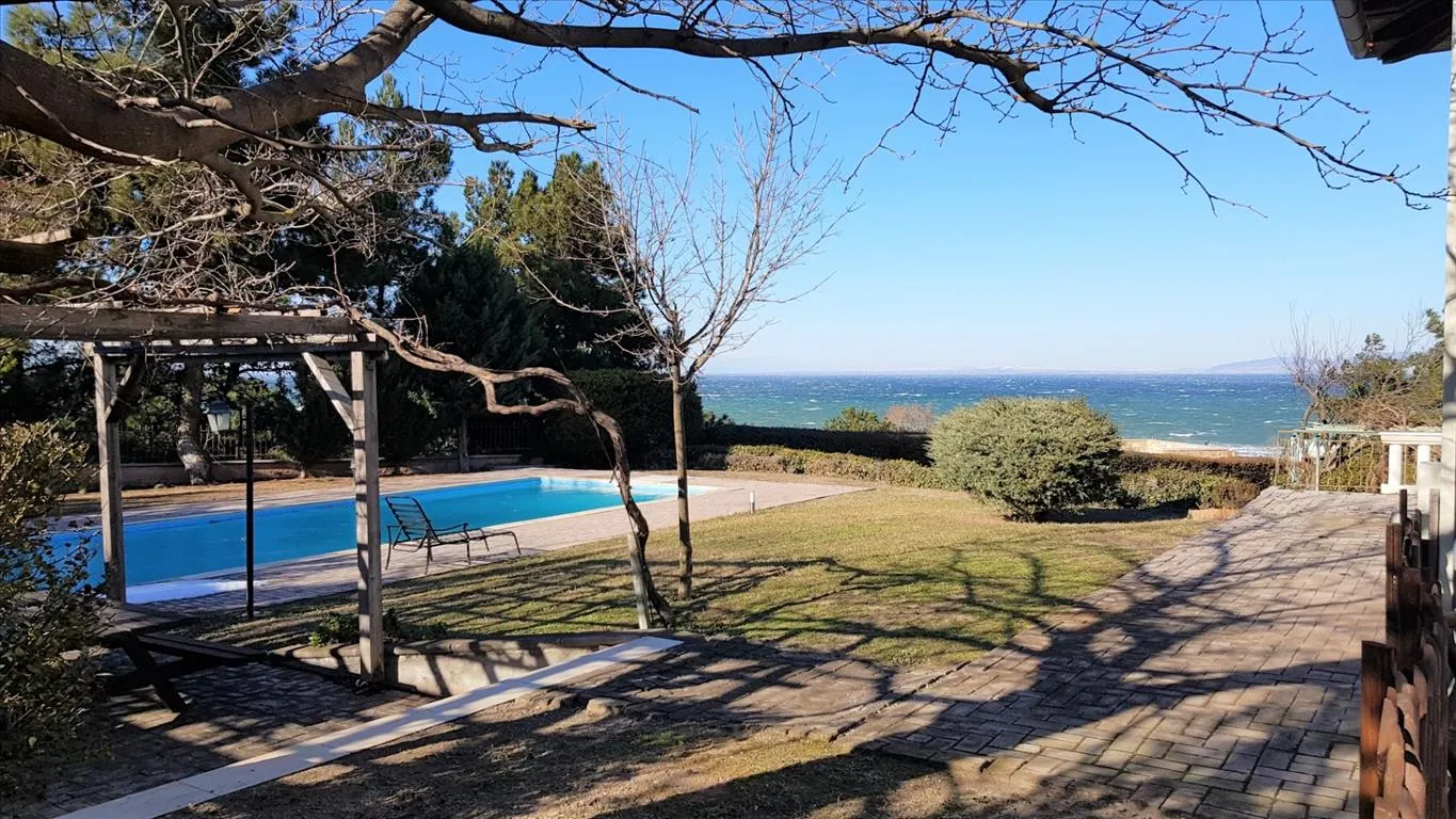 βίλα προς πώληση 460 τ.μ Θερμαϊκός Προάστια Θεσσαλονίκης