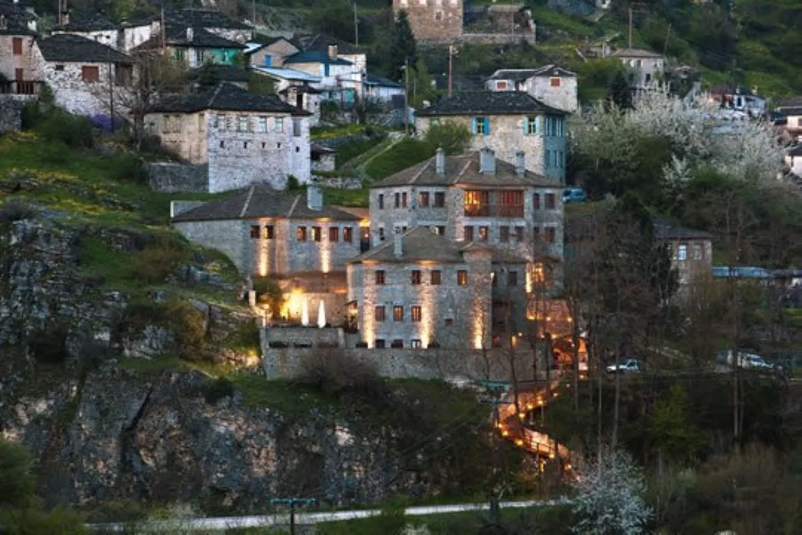 ξενοδοχείο προς πώληση 1000 τ.μ Τύμφη Νομός Ιωαννίνων