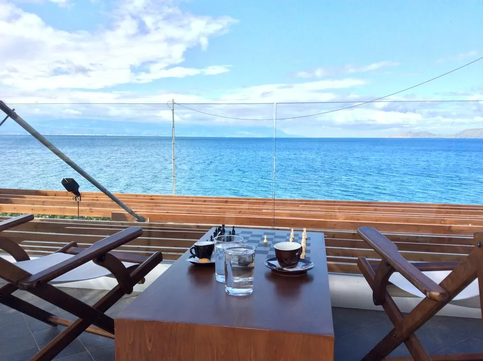 επιχείρηση προς πώληση 340 τ.μ Λουτράκι-Περαχώρα Κορινθία