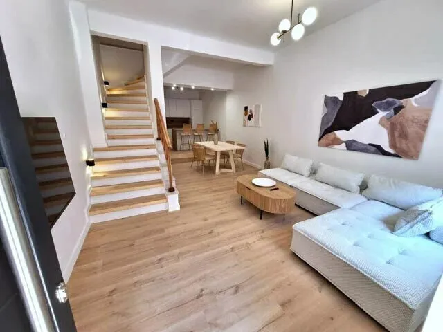 μεζονέτα προς πώληση 123 τ.μ Πειραϊκή - Χατζηκυριάκειο Πειραιάς