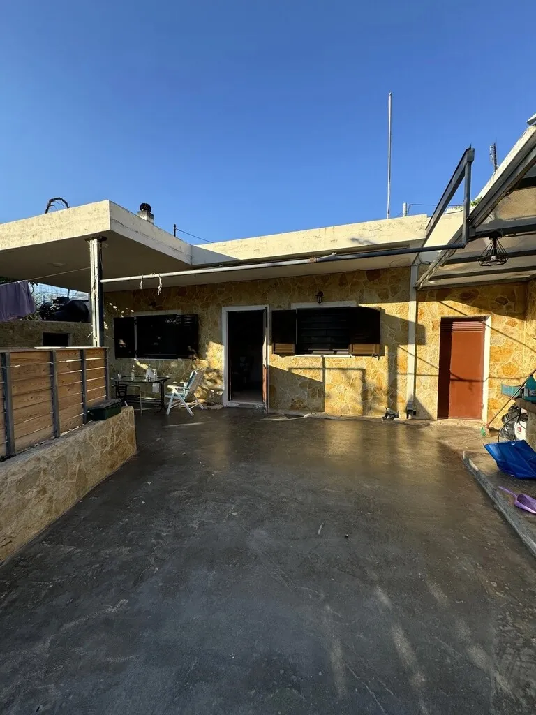 μονοκατοικία προς πώληση 95 τ.μ Αρτέμιδα (Λούτσα) Ανατολικά Αθήνας