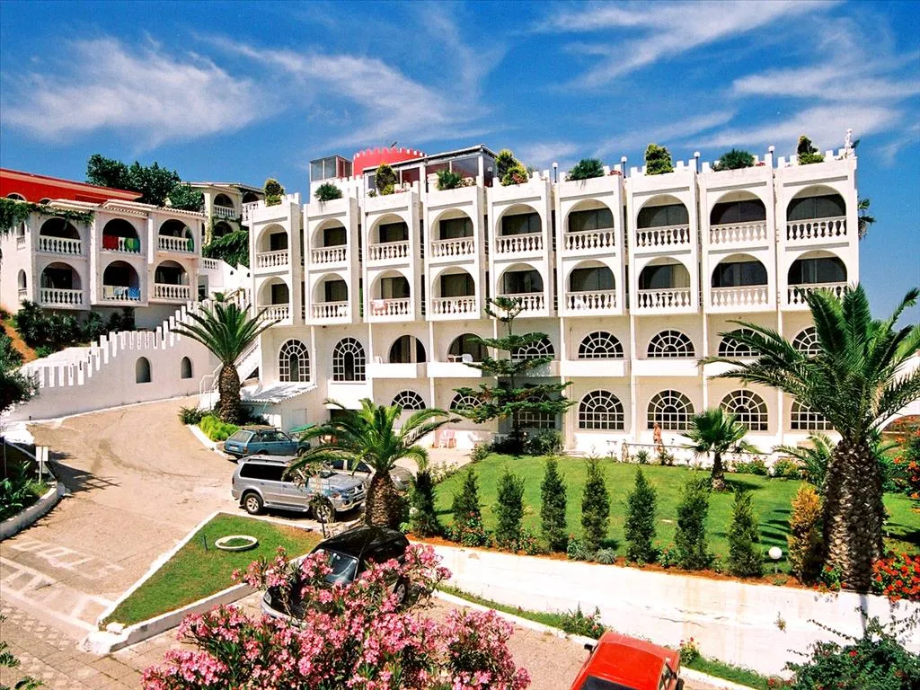 ξενοδοχείο προς πώληση 2000 τ.μ Δυτικής Αχαΐας Αχαΐα