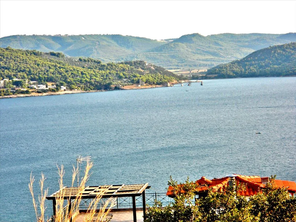 γη προς πώληση 1043 τ.μ Μαλεσίνα Φθιώτιδα