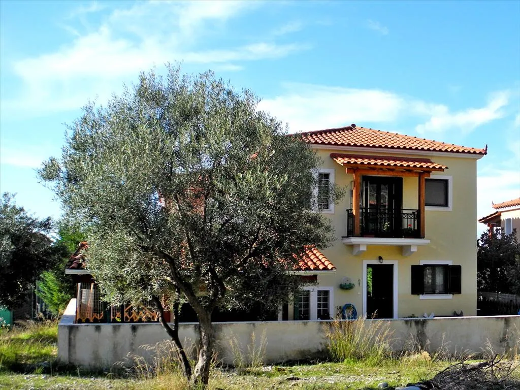 μονοκατοικία προς πώληση 140 τ.μ Εύπαλιο Φωκίδα