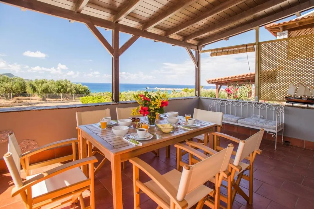 μονοκατοικία προς πώληση 160 τ.μ Μεθώνη Μεσσηνία