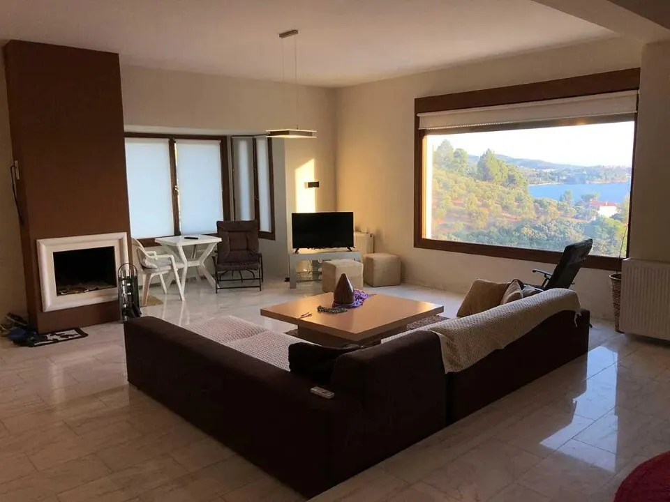 βίλα προς πώληση 300 τ.μ Σιθωνία Χαλκιδική