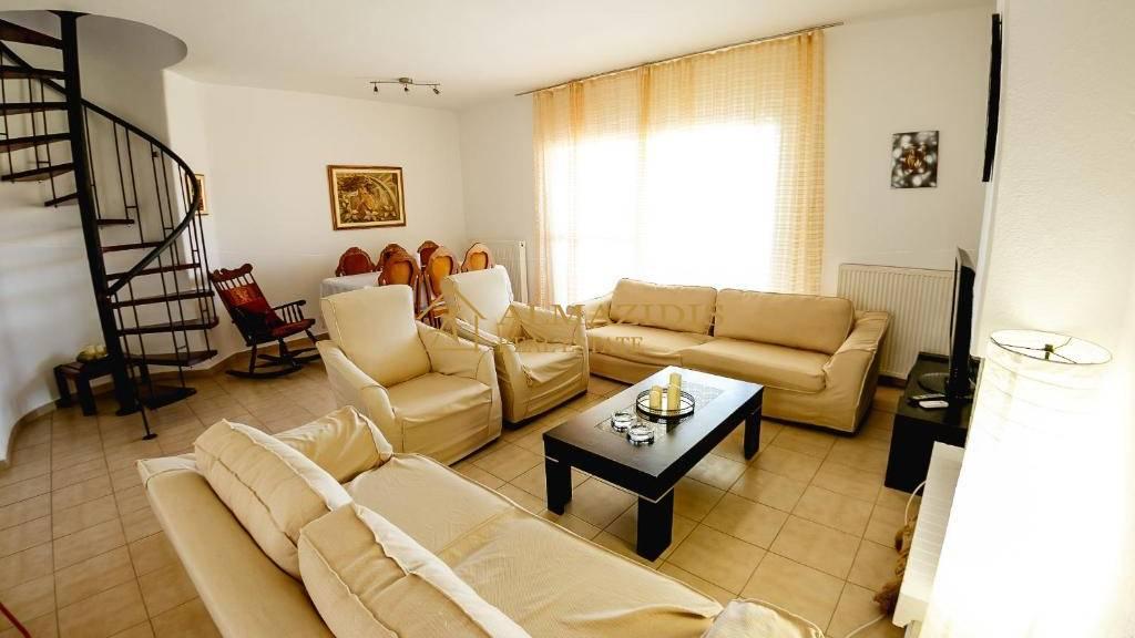 Μεζονέτα 118 τ.μ. προς πώληση – Γλυφονέρι, Σκάλα Φούρκας (Κασσάνδρα, Χαλκιδική) πρωτο στη θαλασσα Almazidis Real Estate (1)