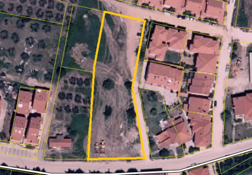 γη προς πώληση 2481 τ.μ Πολύγυρος Χαλκιδική