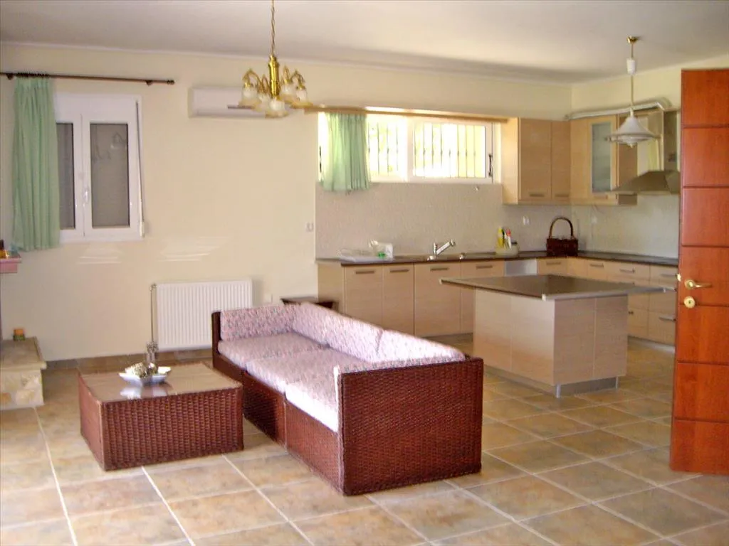 μονοκατοικία προς πώληση 245 τ.μ Ξυλόκαστρο Κορινθία