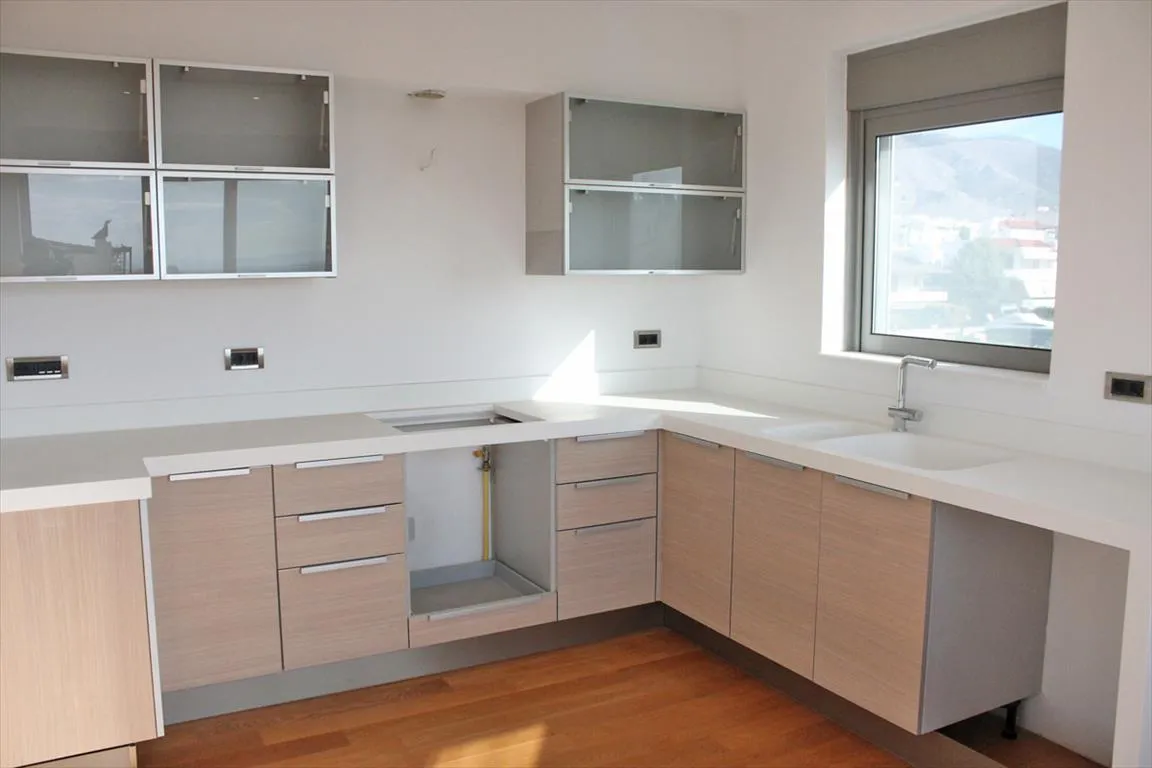 μεζονέτα προς πώληση 185 τ.μ Γλυφάδα Νότια Αθήνας