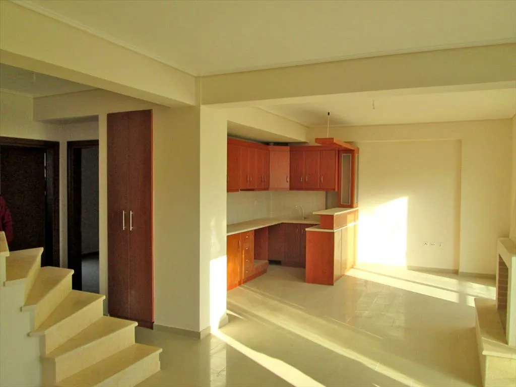 μεζονέτα προς πώληση 130 τ.μ Κορωπί Ανατολικά Αθήνας