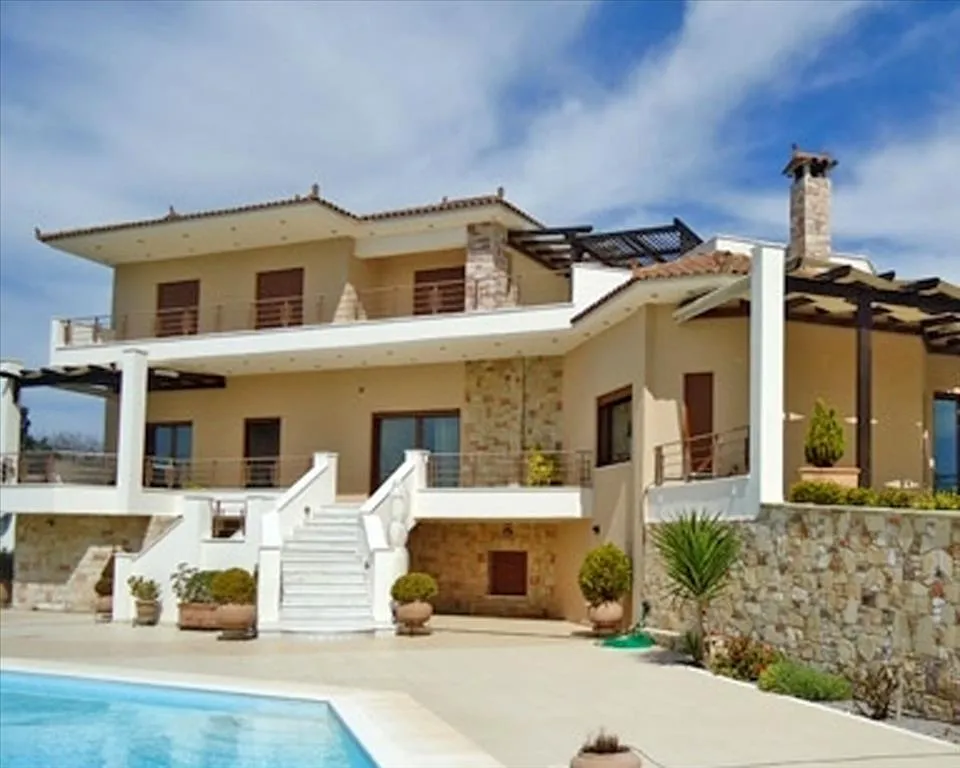 βίλα προς πώληση 446 τ.μ Ερέτρια Εύβοια