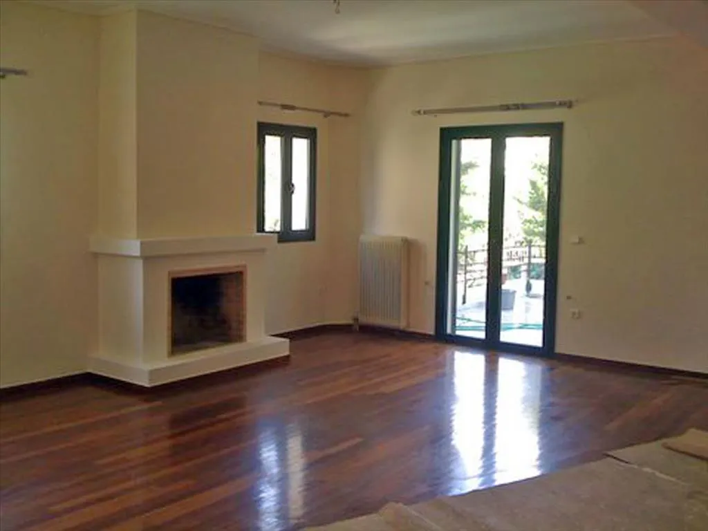 μεζονέτα προς πώληση 220 τ.μ Κηφισιά Βόρεια Αθήνας