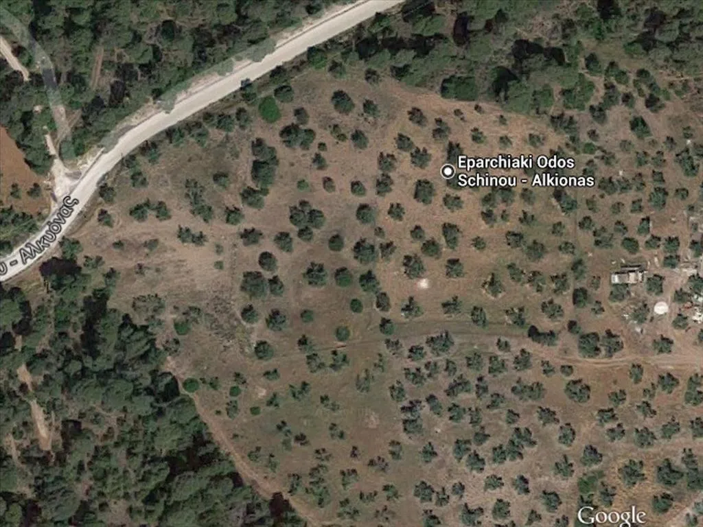 γη προς πώληση 4000 τ.μ Λουτράκι-Περαχώρα Κορινθία