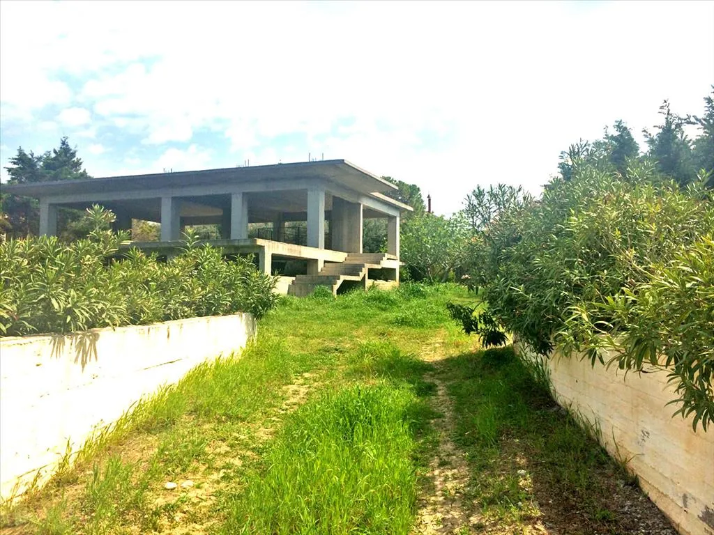 μεζονέτα προς πώληση 400 τ.μ Λουτράκι-Περαχώρα Κορινθία