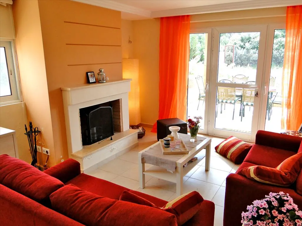 μεζονέτα προς πώληση 130 τ.μ Μαραθώνας Ανατολικά Αθήνας