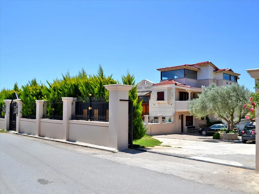 μονοκατοικία προς πώληση 550 τ.μ Ερέτρια Εύβοια