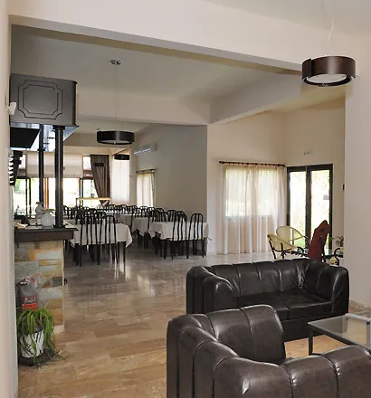 ξενοδοχείο προς πώληση 1500 τ.μ Πολύγυρος Χαλκιδική