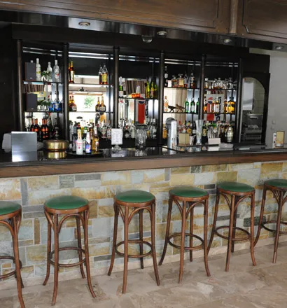 ξενοδοχείο προς πώληση 1500 τ.μ Πολύγυρος Χαλκιδική