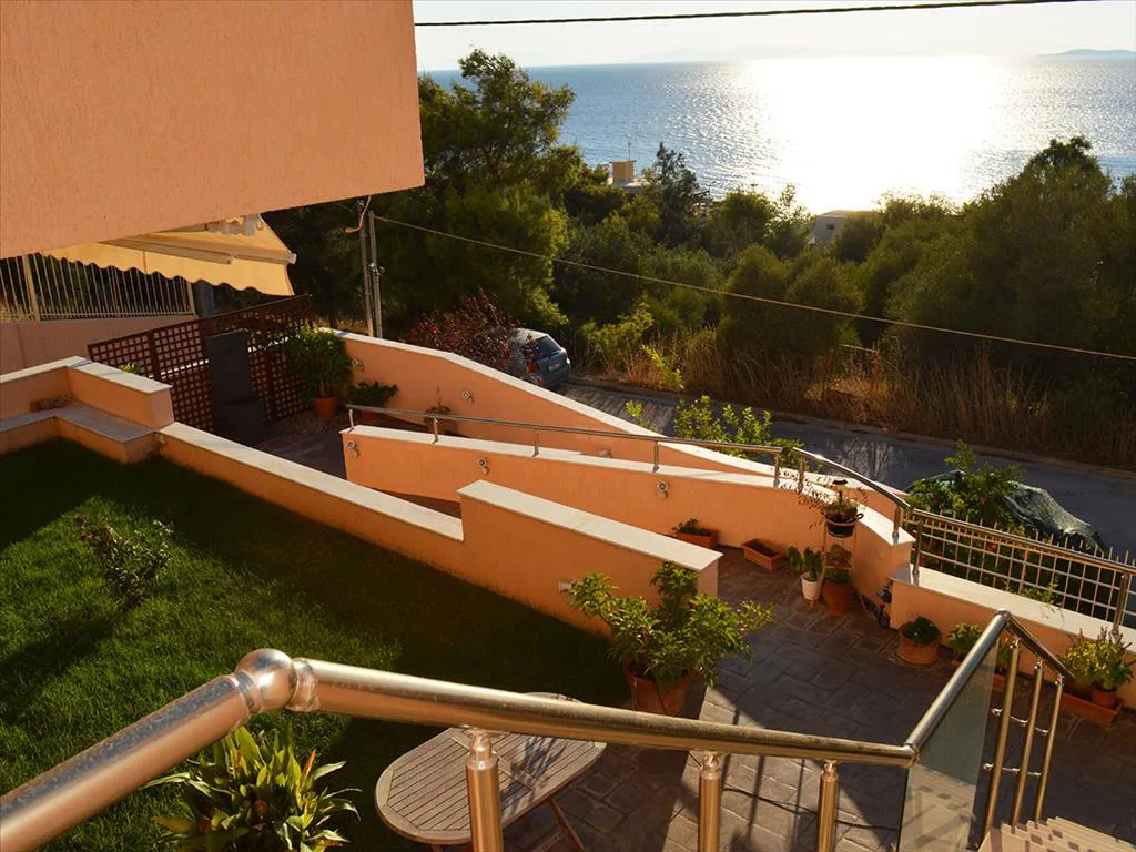 μεζονέτα προς πώληση 220 τ.μ Σαρωνίδα Υπόλοιπη Αττικής