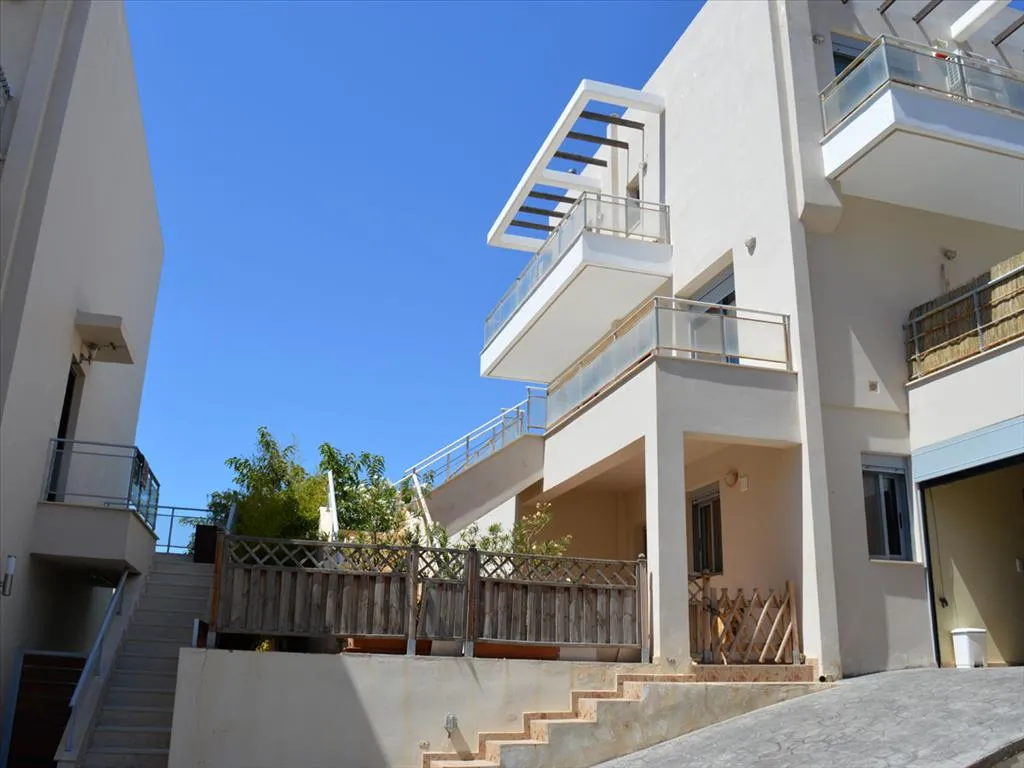 μεζονέτα προς πώληση 180 τ.μ Καλύβια Θορικού Υπόλοιπη Αττικής