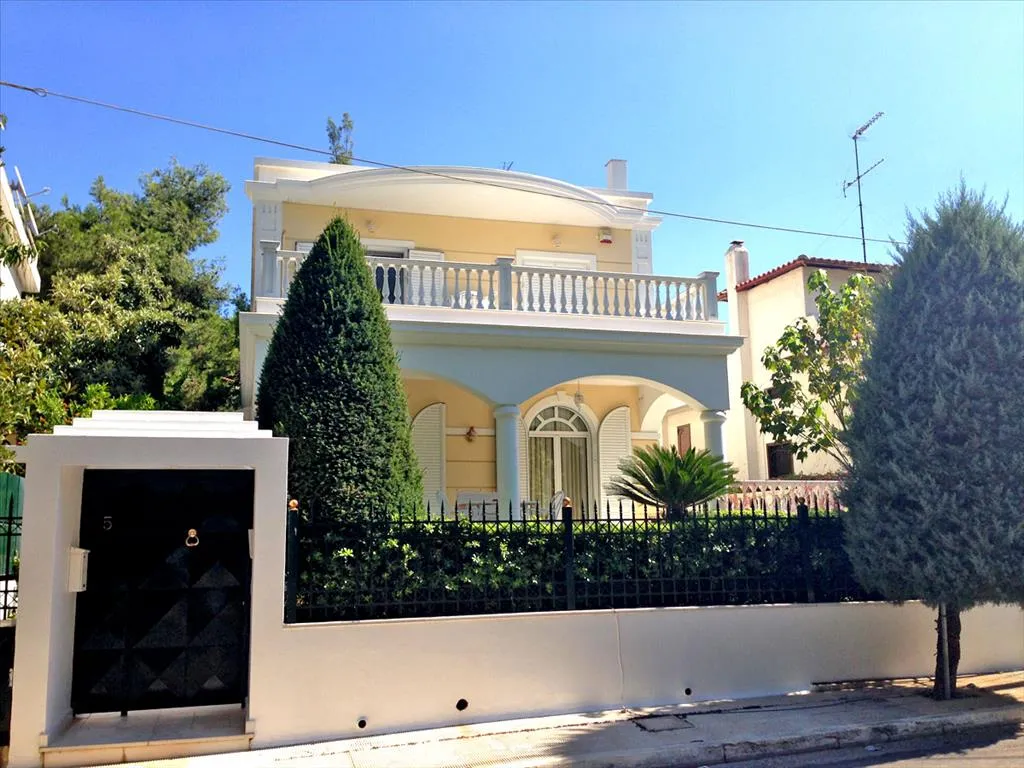 μονοκατοικία προς πώληση 350 τ.μ Δροσιά Βόρεια Αθήνας