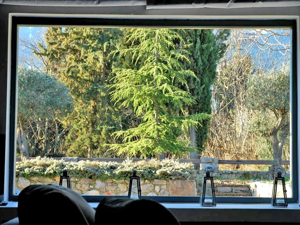 μονοκατοικία προς πώληση 140 τ.μ Αράχωβα Βοιωτία