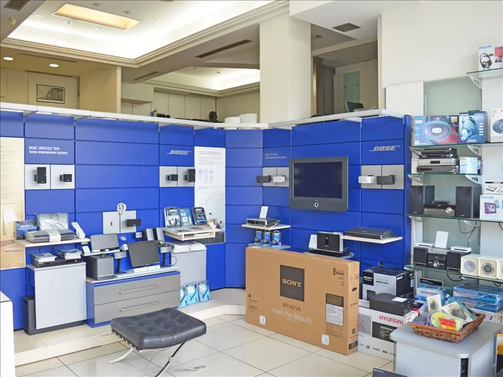 εμπορικό ακίνητο προς πώληση 120 τ.μ Γλυφάδα Νότια Αθήνας