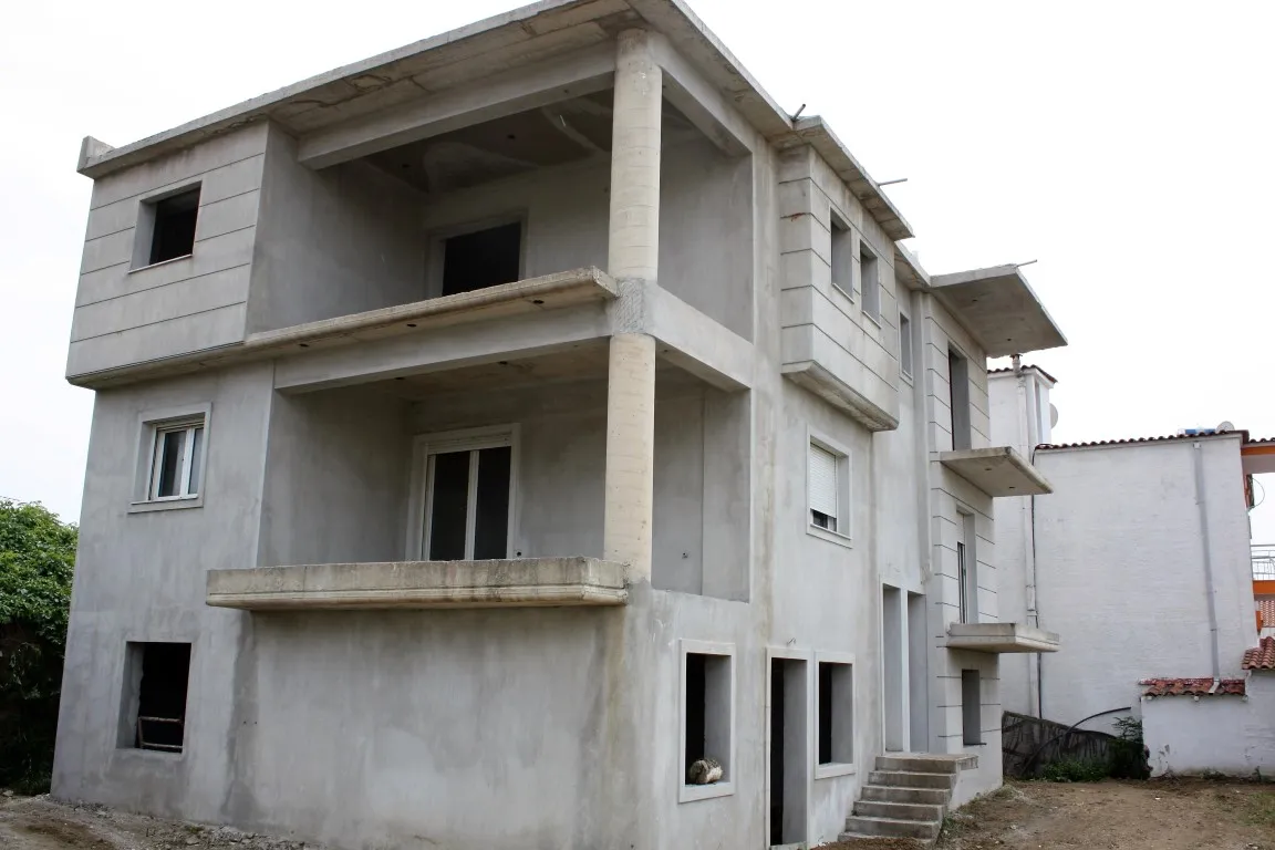 μονοκατοικία προς πώληση 305 τ.μ Σιθωνία Χαλκιδική