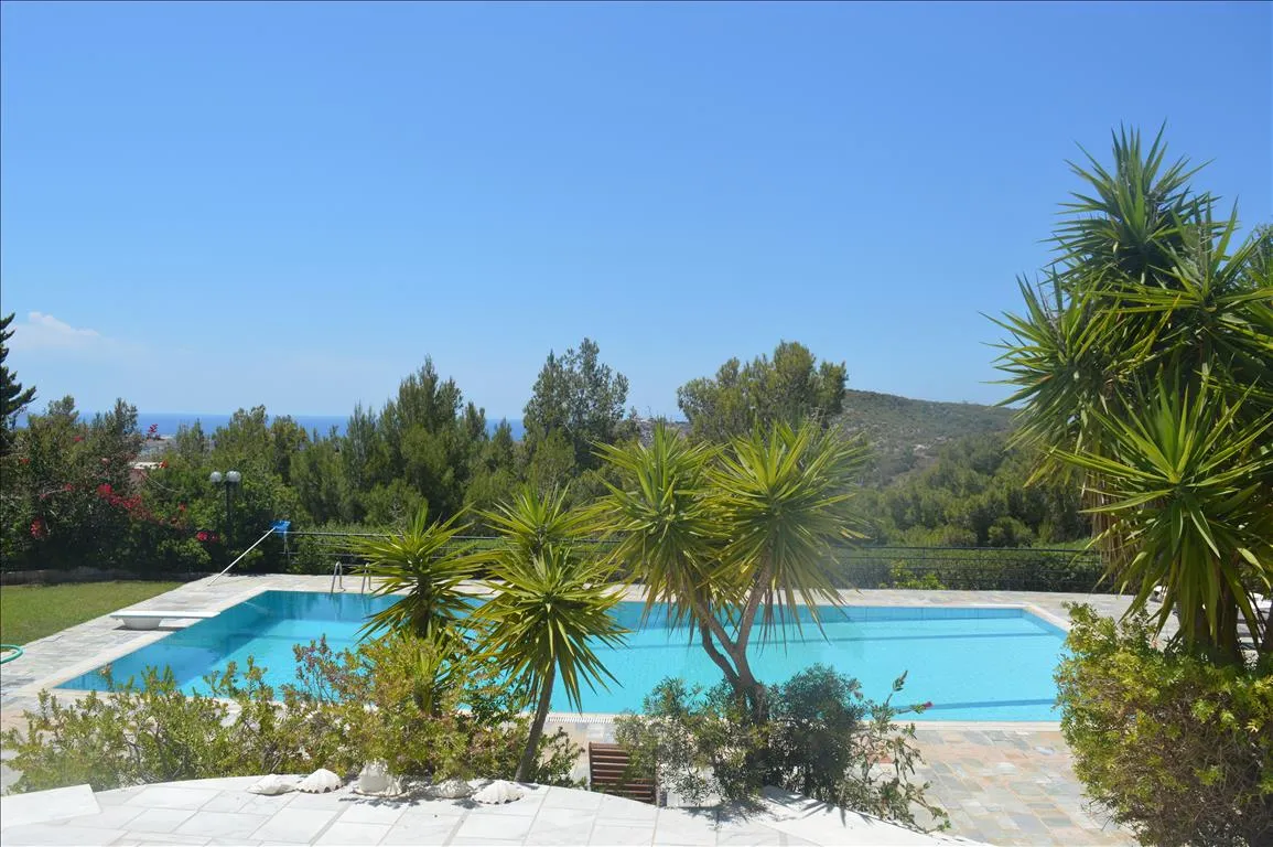 βίλα προς πώληση 490 τ.μ Καλύβια Θορικού Υπόλοιπη Αττικής