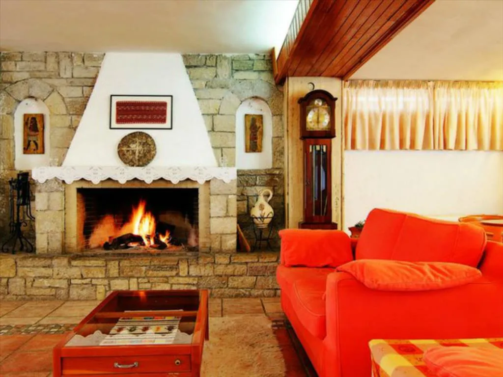 ξενοδοχείο προς πώληση  τ.μ Δελφοί Φωκίδα