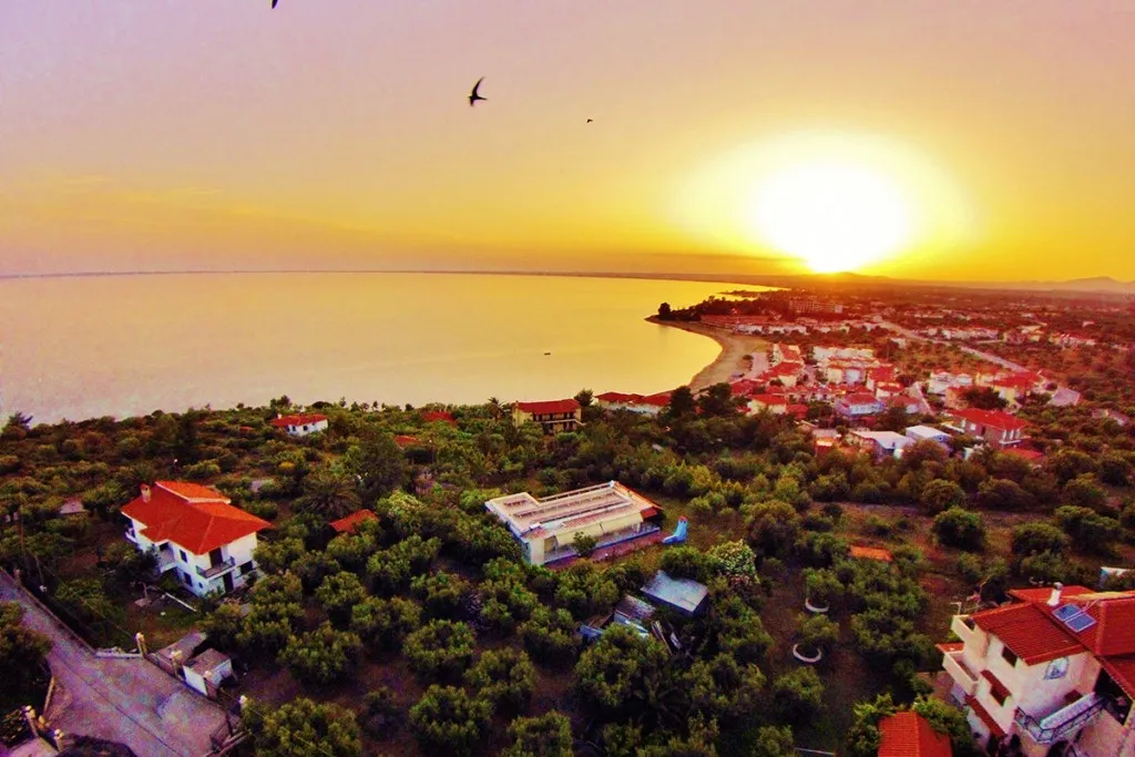 γη προς πώληση 8268 τ.μ Πολύγυρος Χαλκιδική