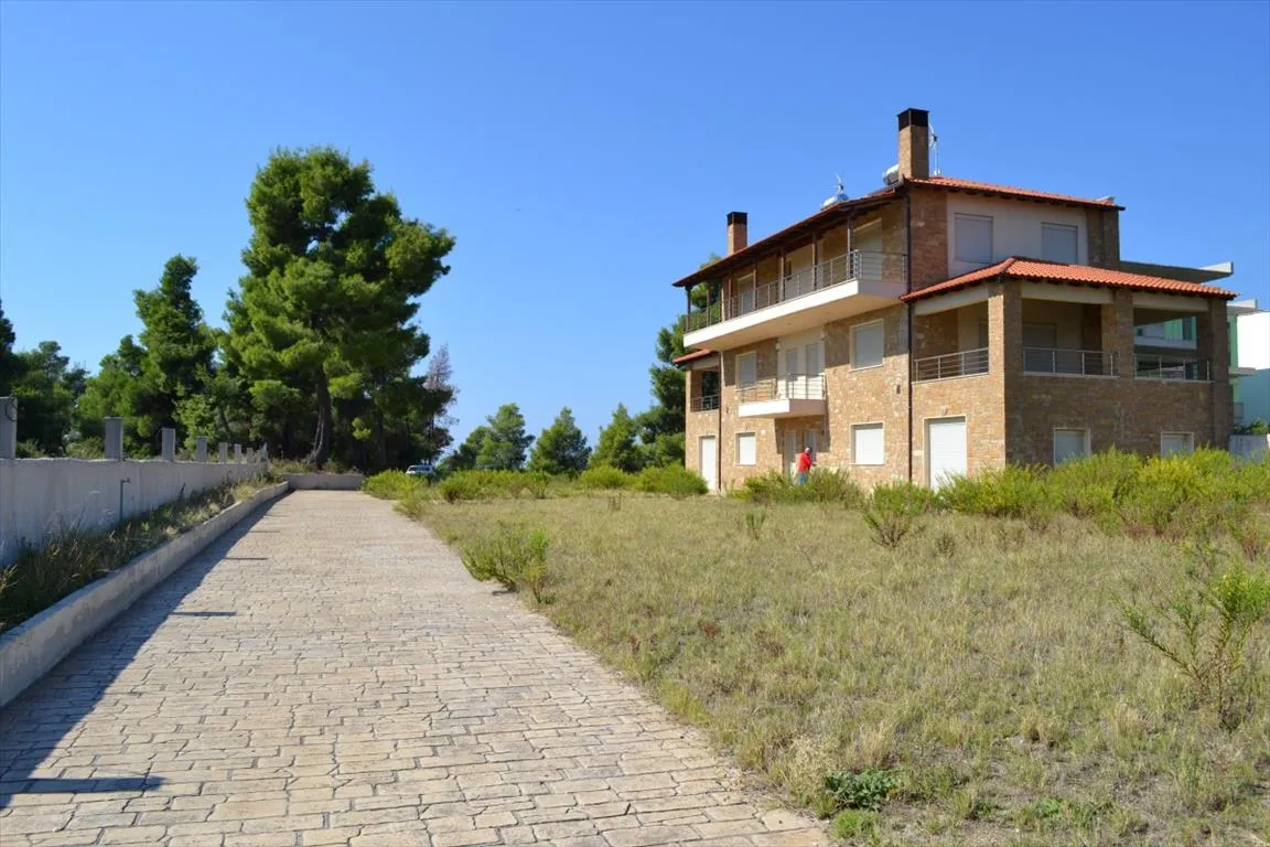 μεζονέτα προς πώληση 360 τ.μ Κασσάνδρα Χαλκιδική