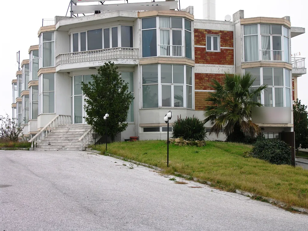 εμπορικό ακίνητο προς πώληση 3000 τ.μ Θερμαϊκός Προάστια Θεσσαλονίκης