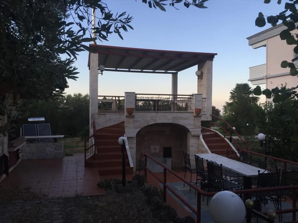 μονοκατοικία προς πώληση 310 τ.μ Βέροια Ημαθία