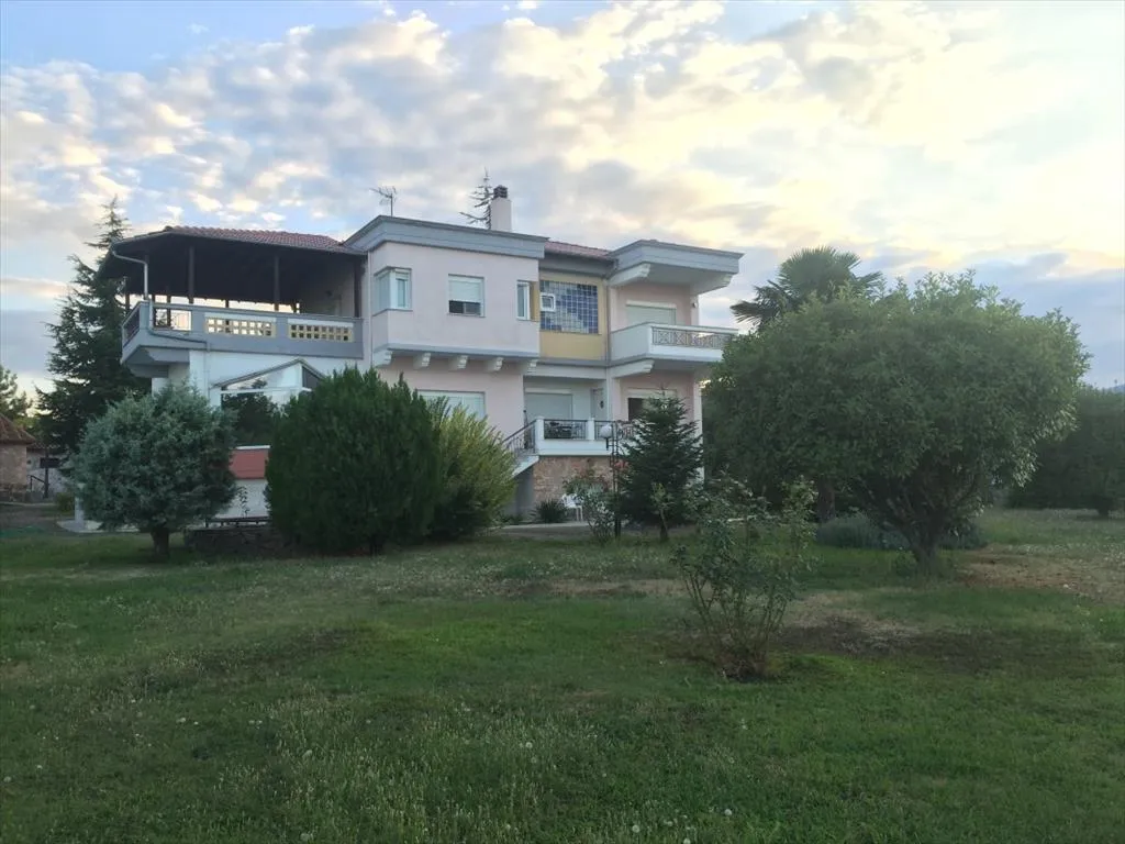 μονοκατοικία προς πώληση 310 τ.μ Βέροια Ημαθία