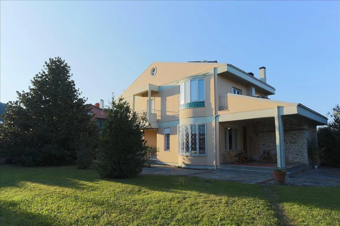 βίλα προς πώληση 435 τ.μ Μπιζάνι Νομός Ιωαννίνων