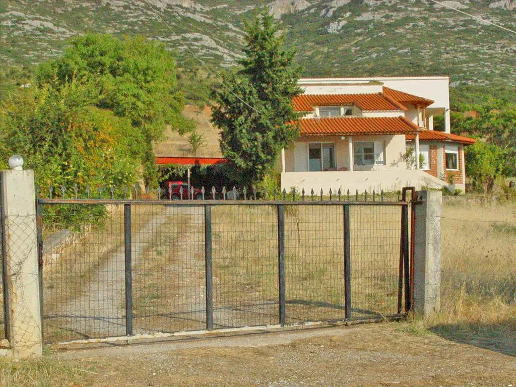 μονοκατοικία προς πώληση 360 τ.μ Πολύγυρος Χαλκιδική