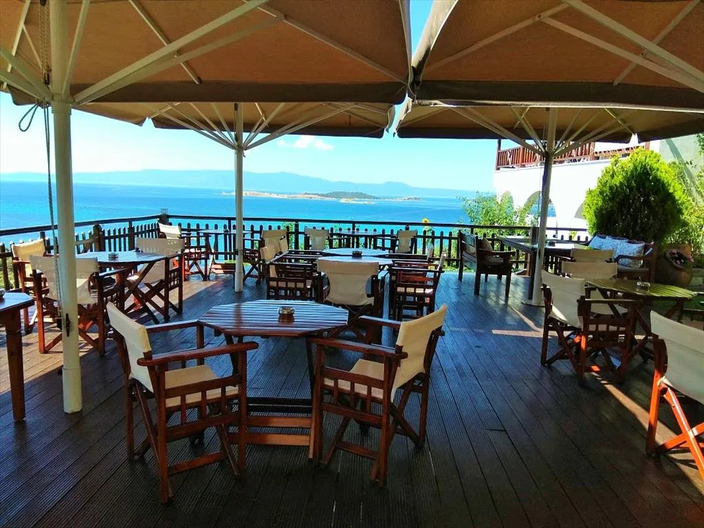 ξενοδοχείο προς πώληση 1000 τ.μ Αριστοτέλης Χαλκιδική