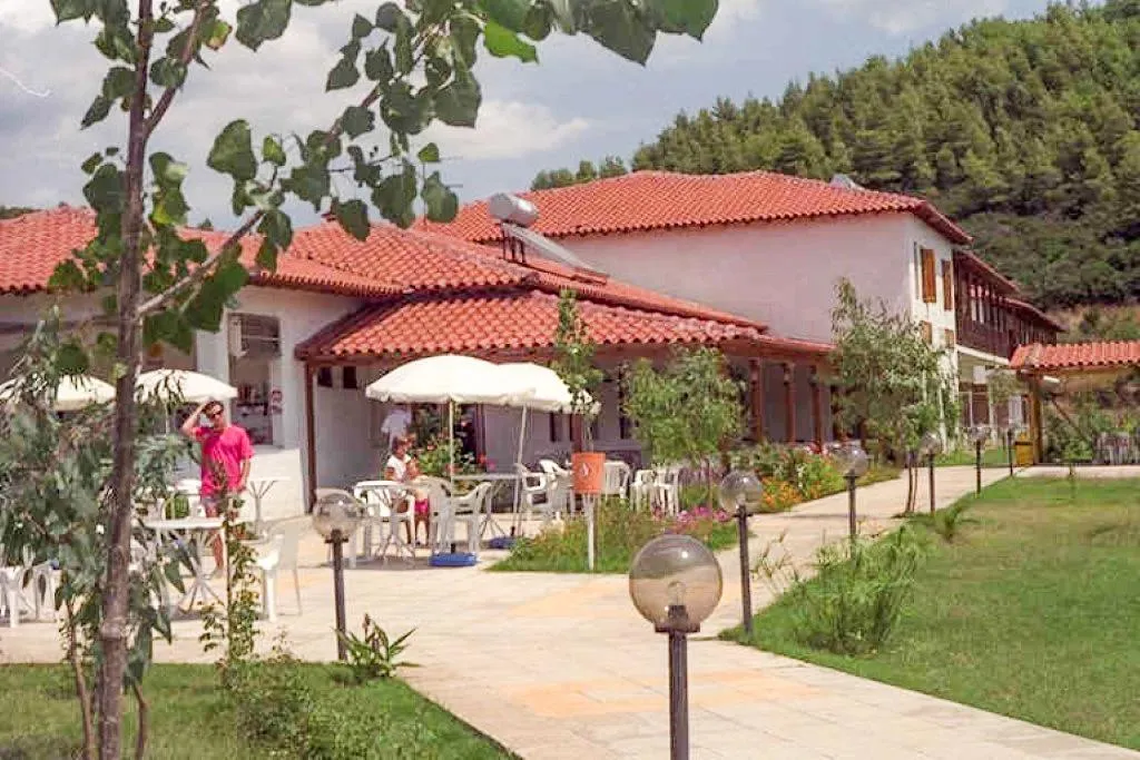 ξενοδοχείο προς πώληση 1780 τ.μ Σιθωνία Χαλκιδική