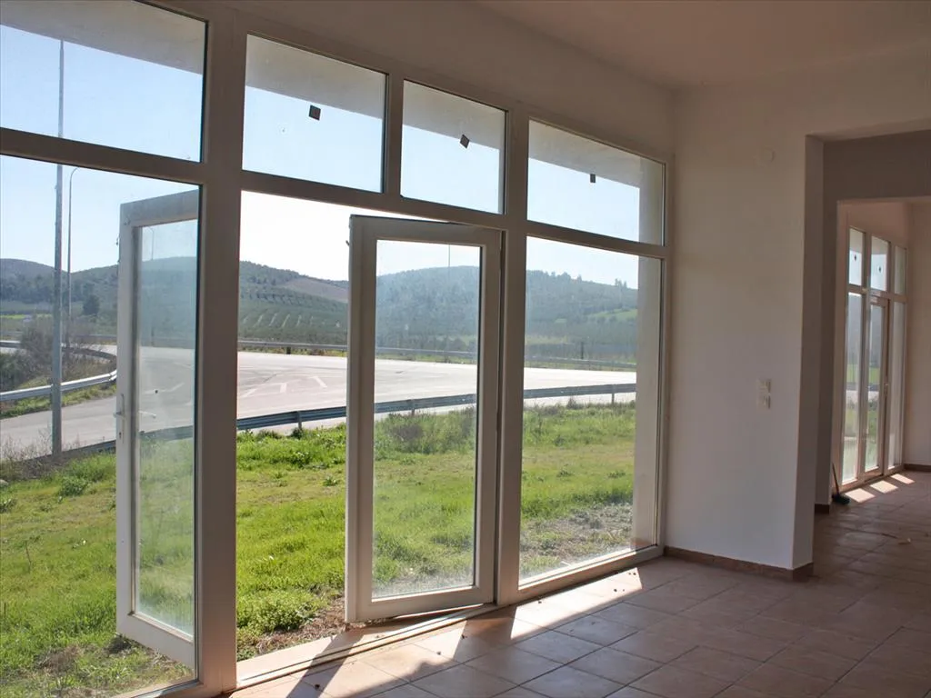 επιχείρηση προς πώληση 300 τ.μ Σιθωνία Χαλκιδική