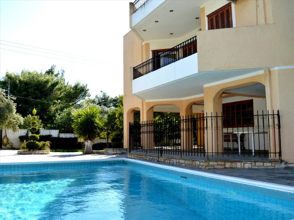 βίλα προς πώληση 220 τ.μ Μαραθώνας Ανατολικά Αθήνας