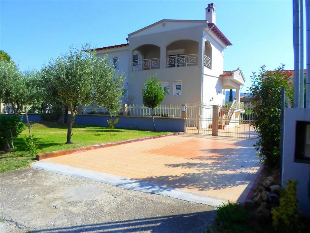 μονοκατοικία προς πώληση 350 τ.μ Βασιλικά Προάστια Θεσσαλονίκης