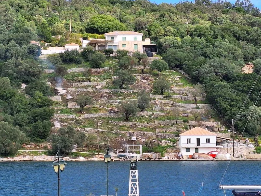 γη προς πώληση 3800 τ.μ Μεγανήσι Νομός Λευκάδας